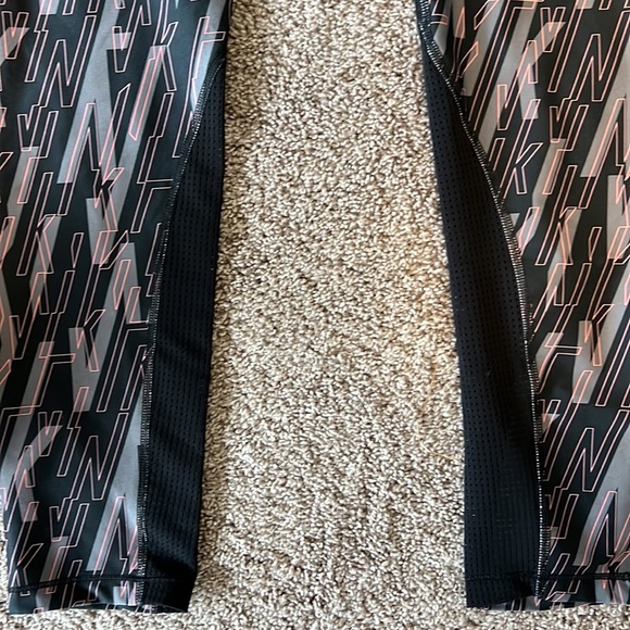 Nike hypercool running tights with mesh accents large - Picture 6 of 6